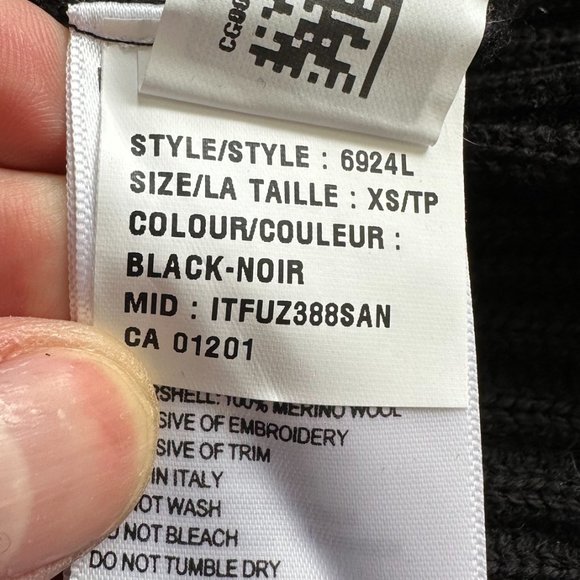 Canada Goose Mackenzie Sweater - Picture 11 of 11